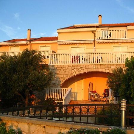 Apartmani Mudronja Murter Bagian luar foto