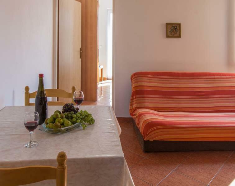 Apartmani Mudronja Murter Bagian luar foto