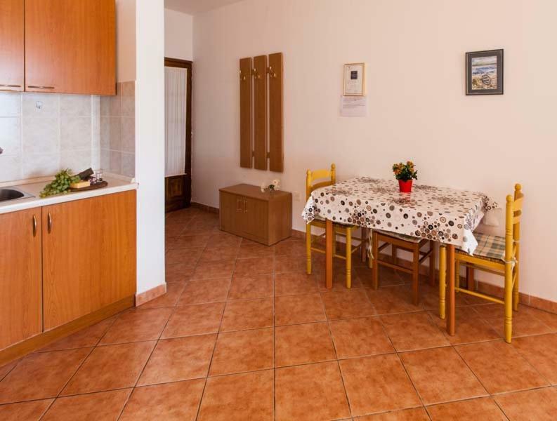 Apartmani Mudronja Murter Bagian luar foto