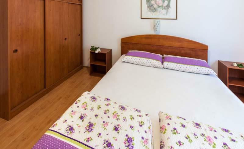 Apartmani Mudronja Murter Bagian luar foto